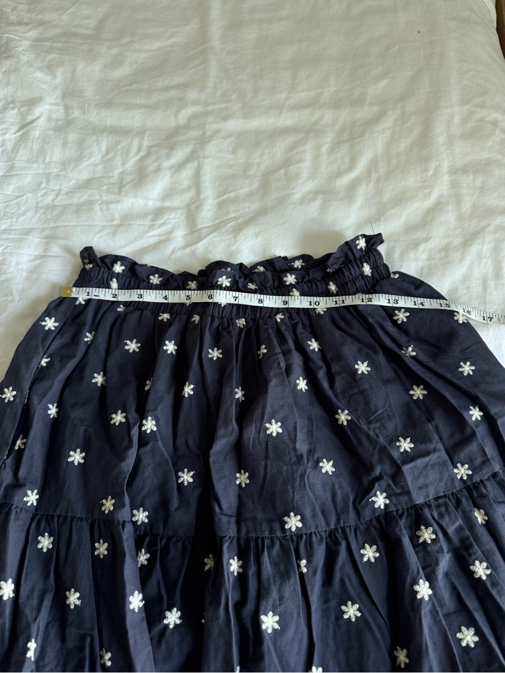 En Saison Nara Dark navy blue embroidered skirt & top set medium scallop hem NWT - Picture 13 of 16